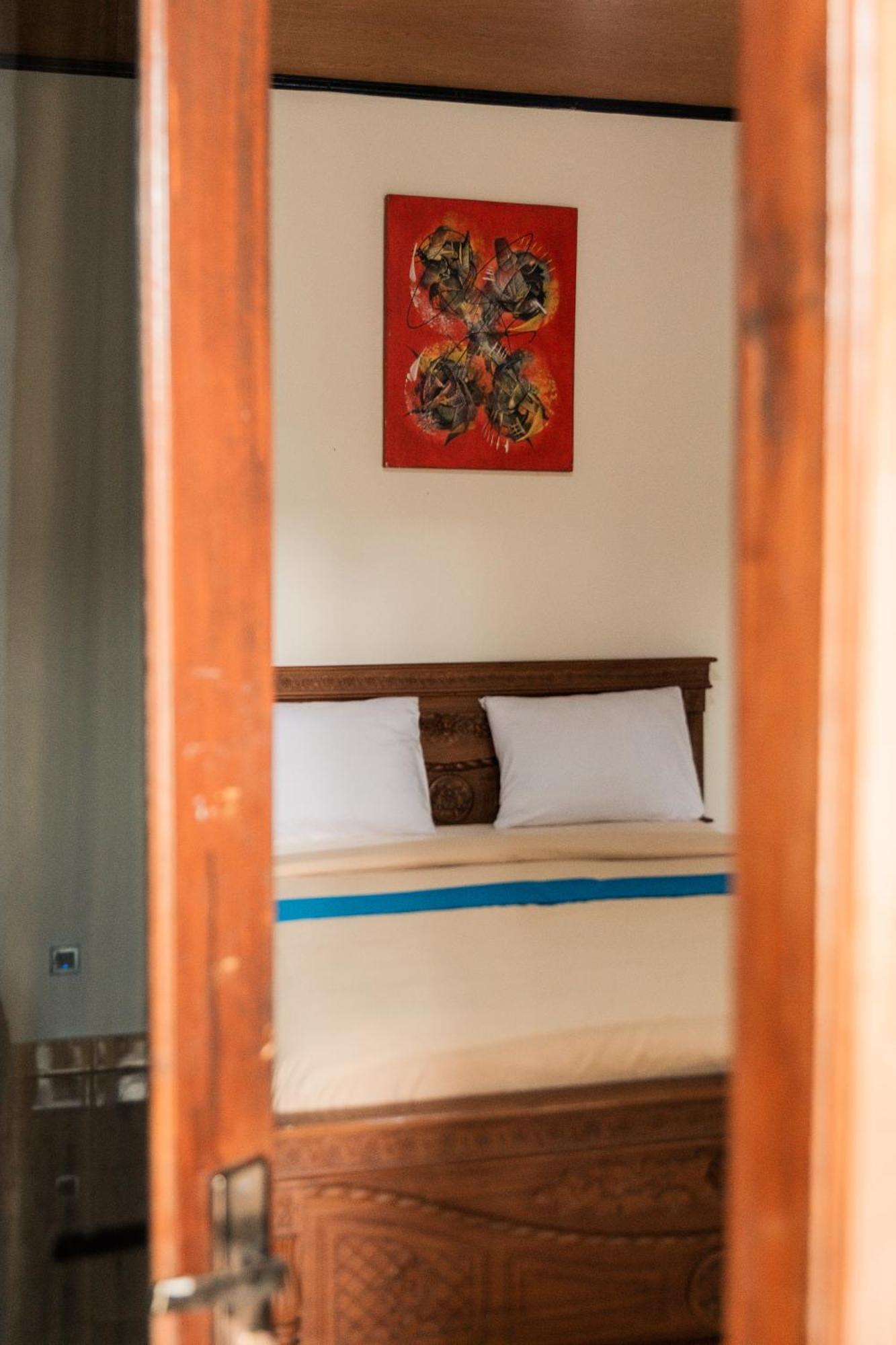 Yoki'S Bungalow Kuta  Экстерьер фото