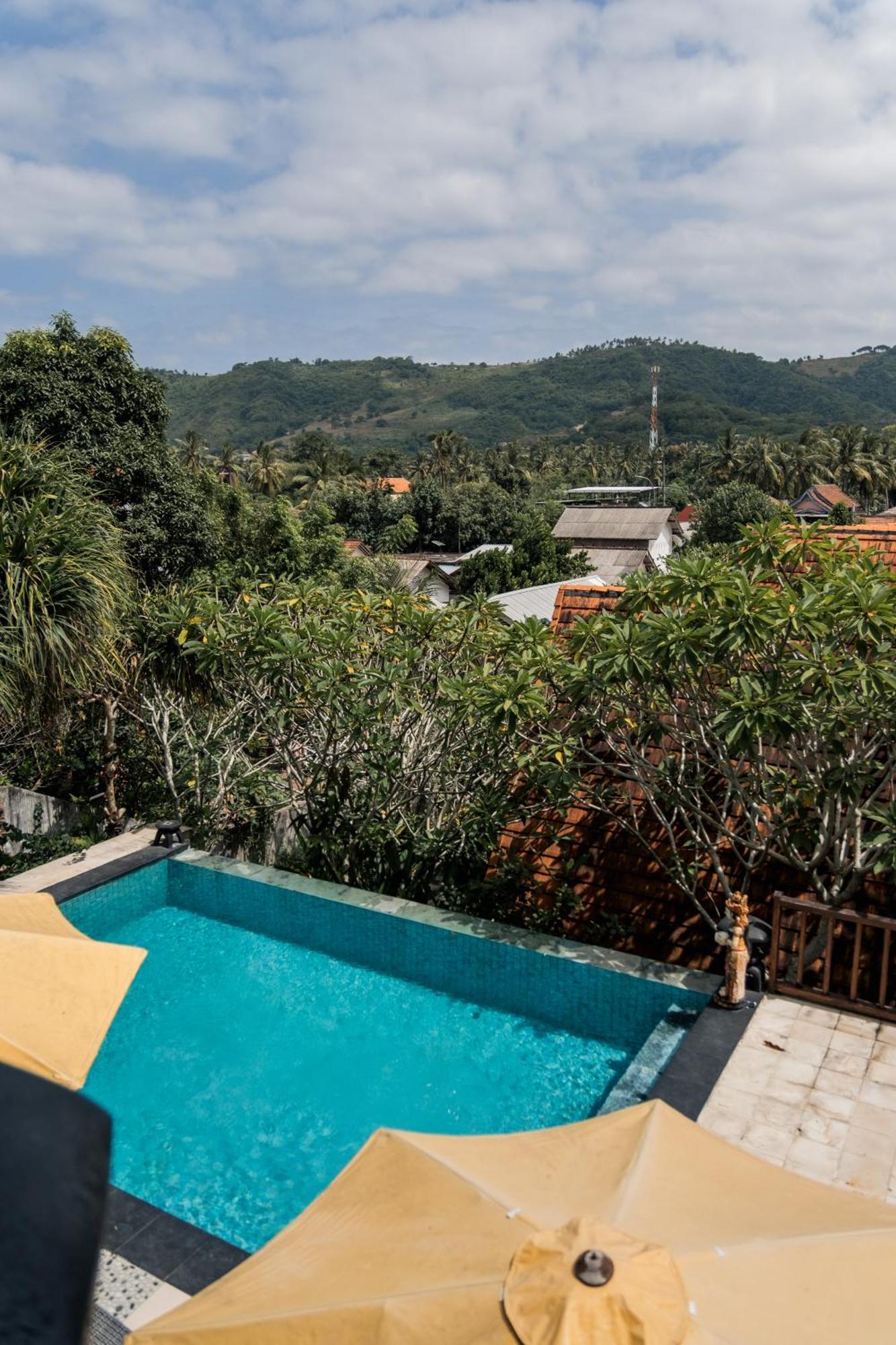 Yoki'S Bungalow Kuta  Экстерьер фото